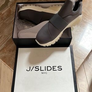 J/Slides NYC Woman’s Size 10 M